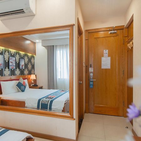 Anh Dao Hotel Хошимин Екстериор снимка