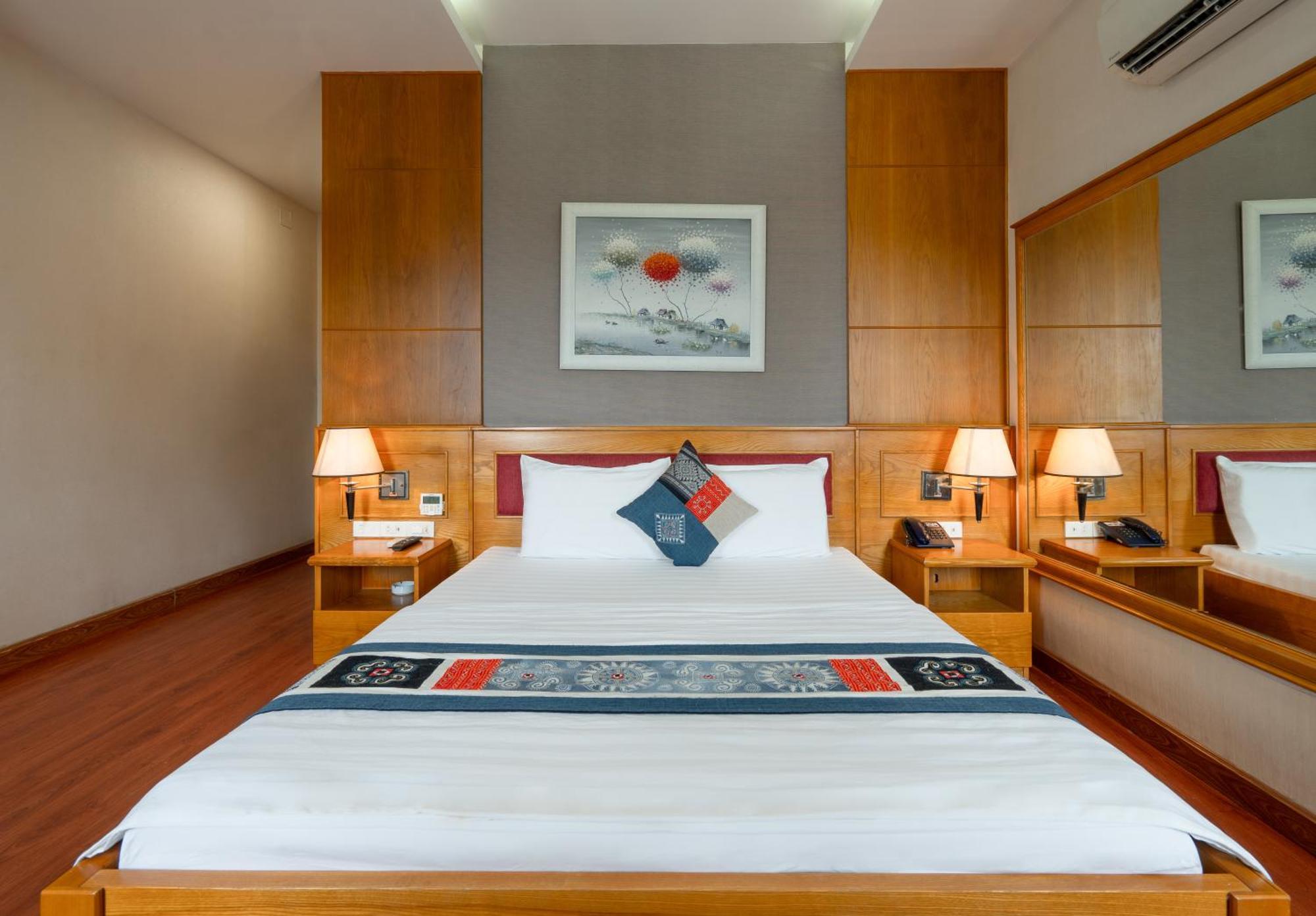 Anh Dao Hotel Хошимин Екстериор снимка