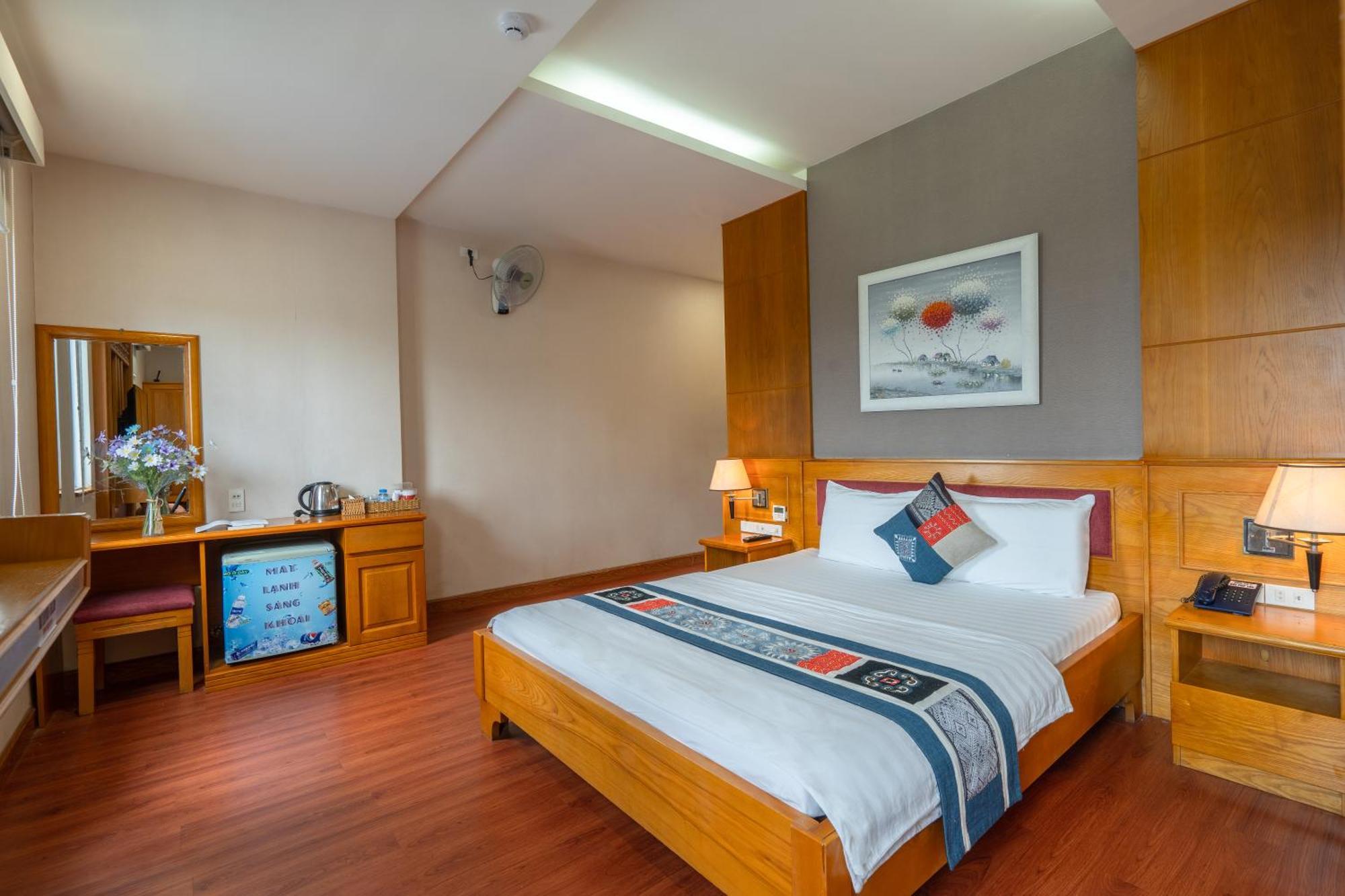 Anh Dao Hotel Хошимин Екстериор снимка