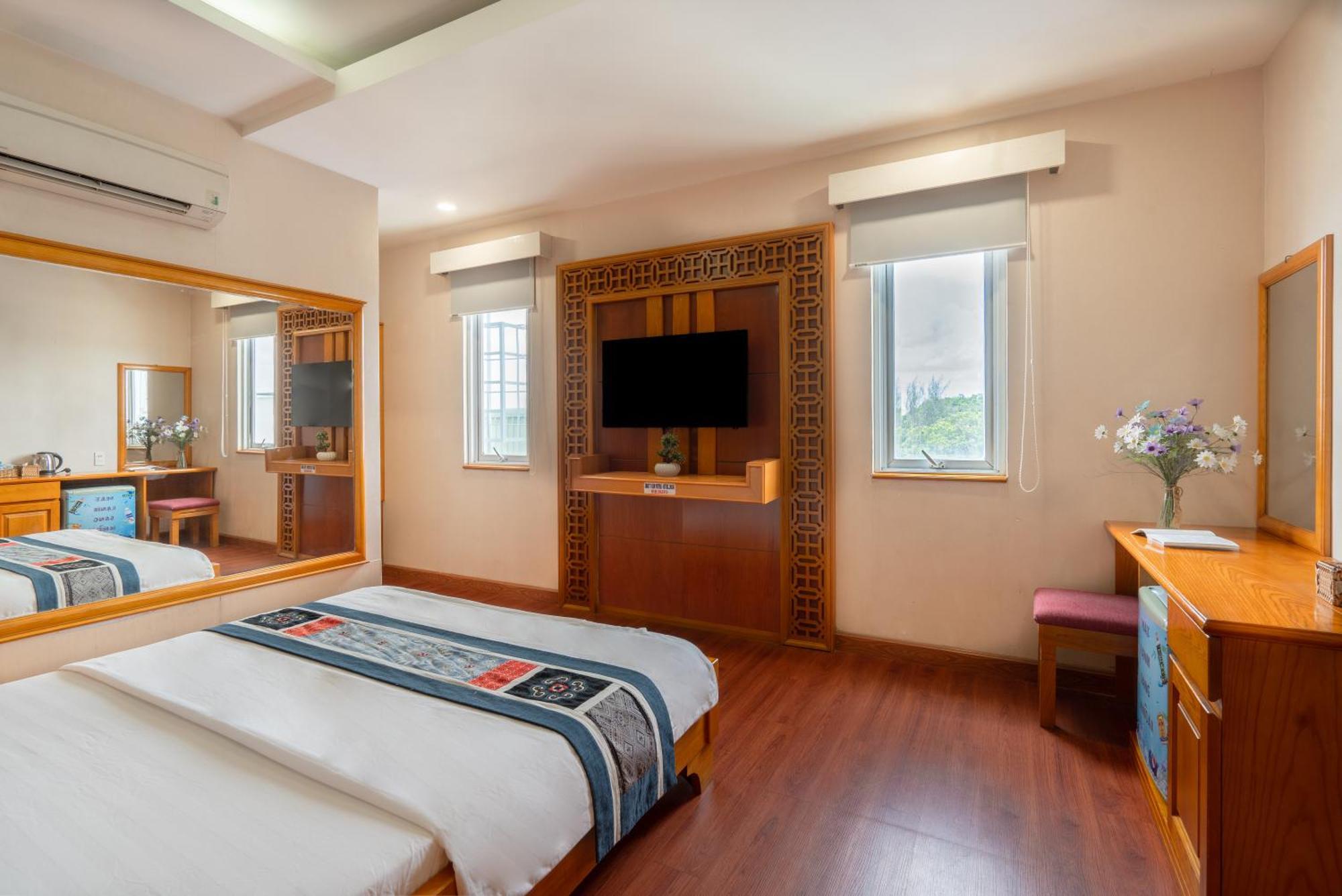 Anh Dao Hotel Хошимин Екстериор снимка