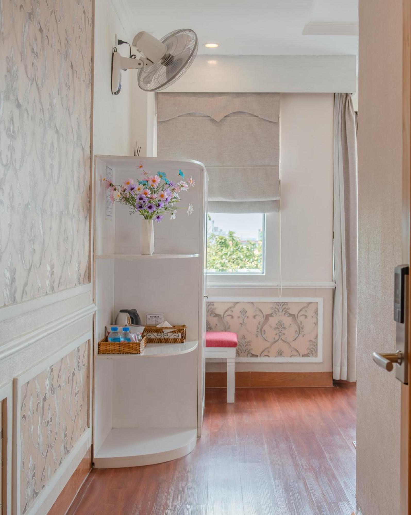 Anh Dao Hotel Хошимин Екстериор снимка