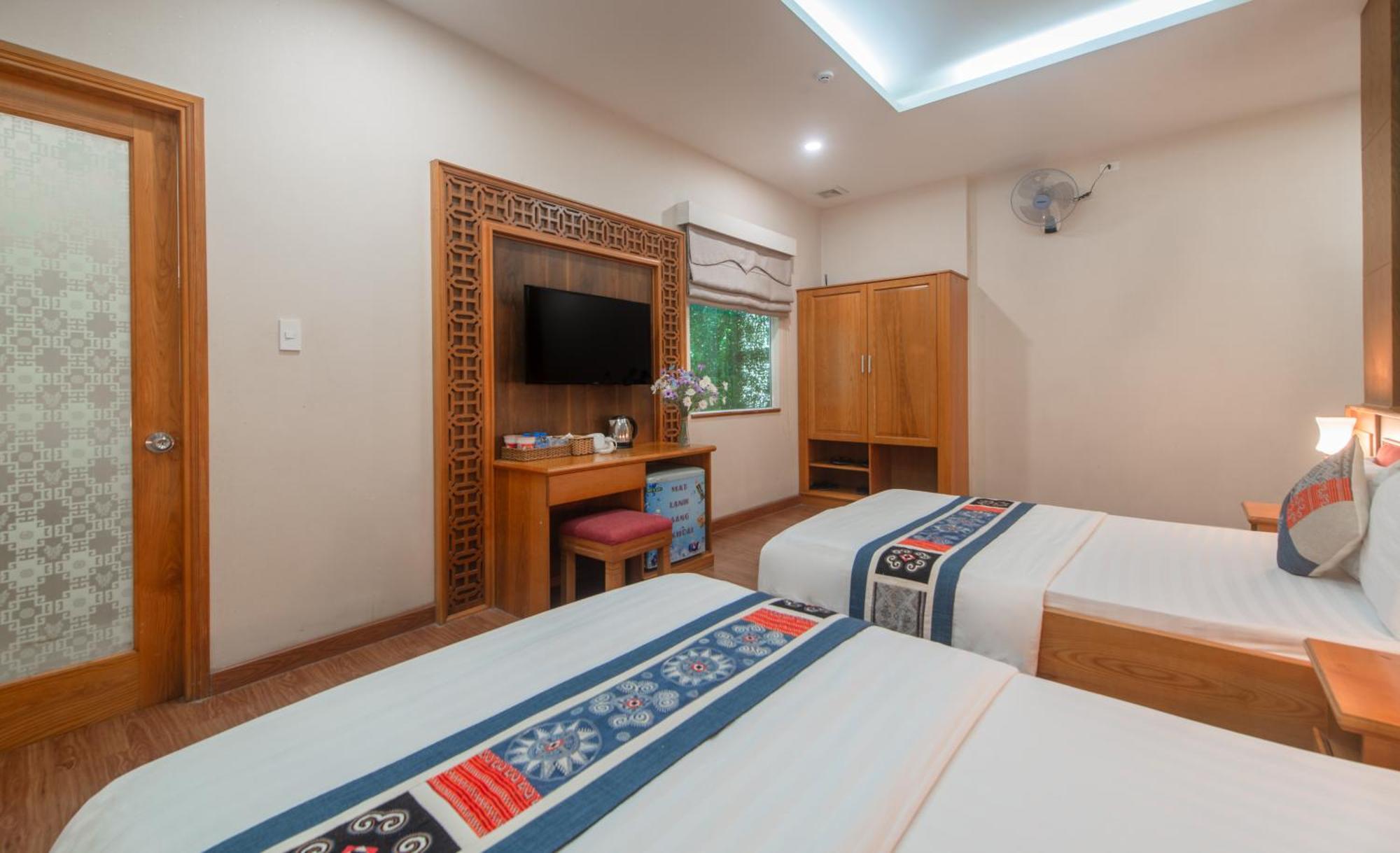 Anh Dao Hotel Хошимин Екстериор снимка