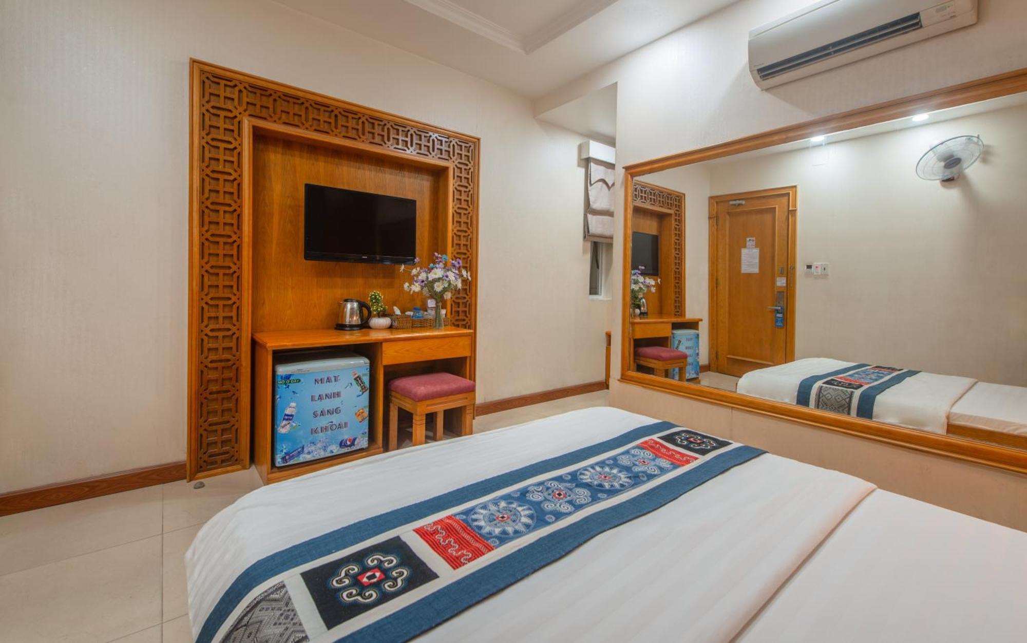 Anh Dao Hotel Хошимин Екстериор снимка