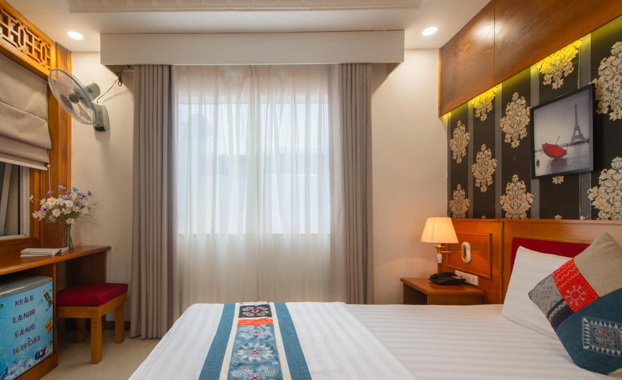 Anh Dao Hotel Хошимин Екстериор снимка